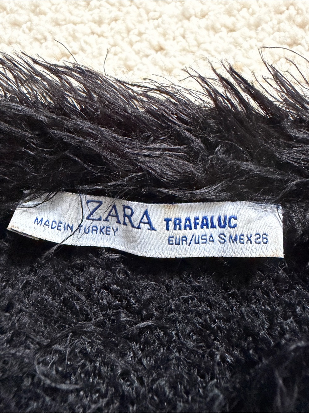 Zara Black Faux-Fur Cropped Crewneck Sweater - Picture 3 of 3